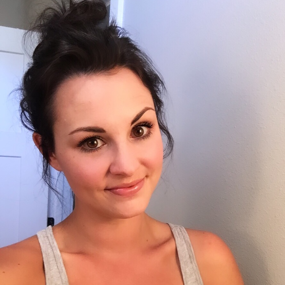 Meet your Posher, Hannah